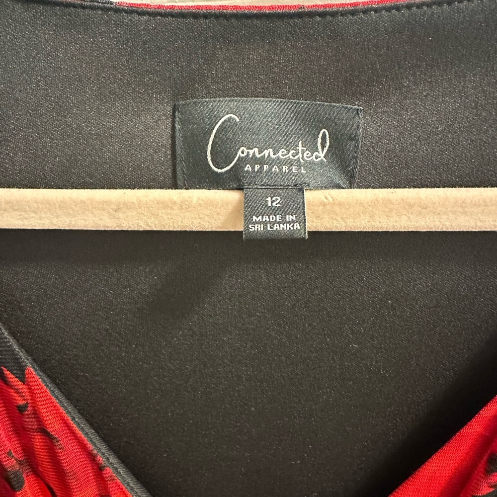 Connected Apparel Elegant Red and Black Floral Dress - Picture 2 of 3
